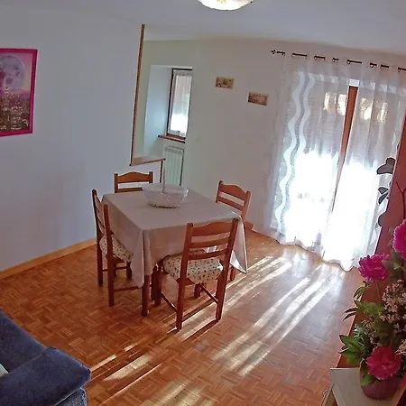 Apartment Tatiana Dependance Pieve (Lombardy)